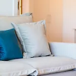 Guestready - Bright With Stunning Views 푼샬