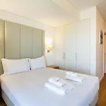 Guestready - Bright With Stunning Views 아파트 *