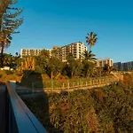 Guestready - Bright With Stunning Views 아파트 *