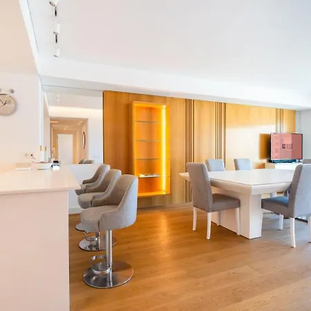 Guestready - Bright With Stunning Views شقة *