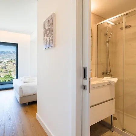 Guestready - Bright With Stunning Views 푼샬
