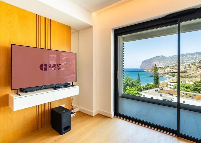 Guestready - Bright With Stunning Views Funchal (Madeira)