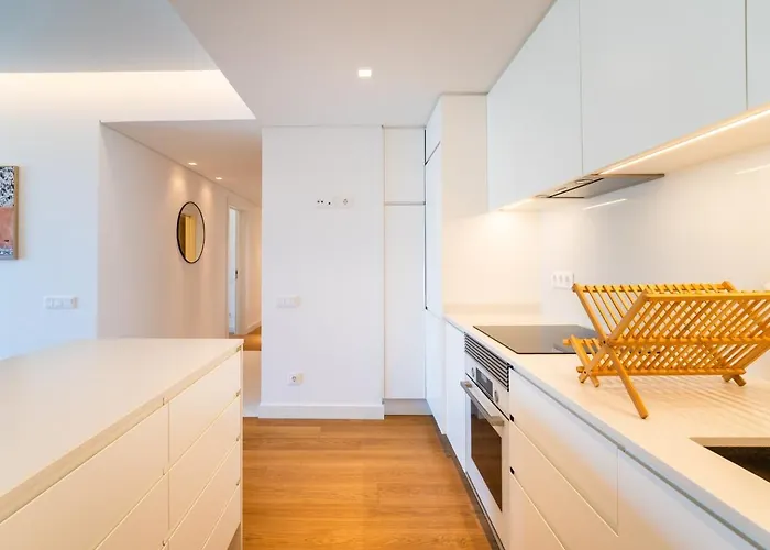 Guestready - Bright With Stunning Views * Funchal (Madeira)