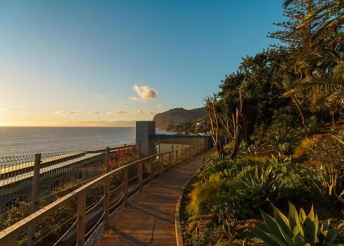 Guestready - Bright With Stunning Views Apartament Funchal (Madeira)